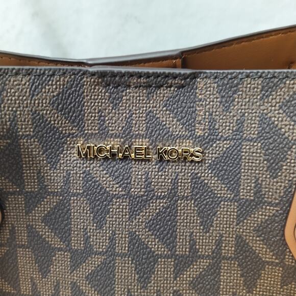 Michael Kors Mercer Gallery Brown Leather MK Printed Satchel Tote Bag - NWT $358 - Picture 4 of 16